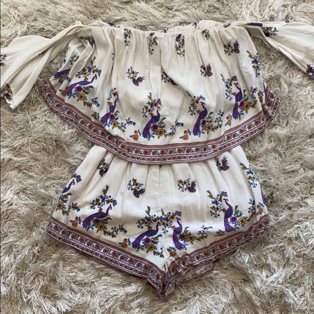Forever 21 romper with flare arms - Picture 2 of 4